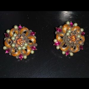 Vintage clip earrings A cluster of color